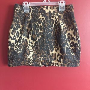 Womens Leopard Print zip up mini skirt